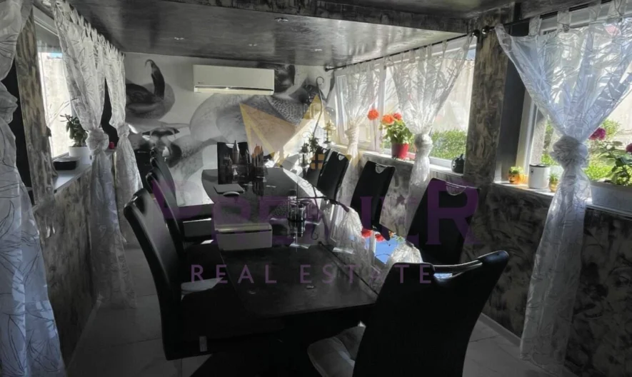 Просторна къща 320 кв.м. с двор 1000 кв.м. близо до Бургас -  - снимка 7 - Имоти Премиер