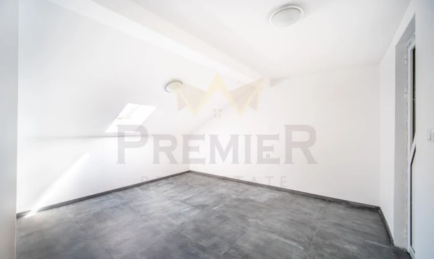 Просторна къща на четири нива с двор и паркоместа в кв. Виница - - снимка 27 - Имоти Премиер