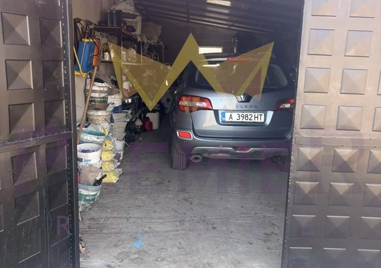 Просторна къща с 20 декара орехови насаждения със собствен водоизточник в с. Малка поляна -  - снимка 11 - Имоти Премиер