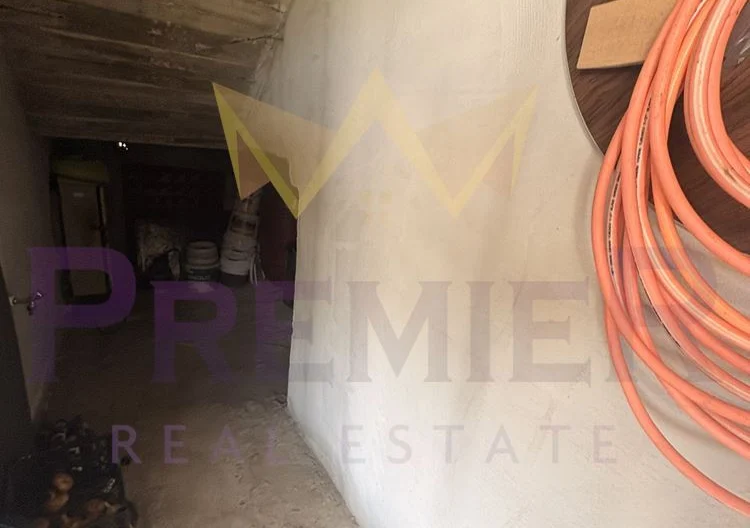 Просторна къща с 20 декара орехови насаждения със собствен водоизточник в с. Малка поляна -  - снимка 16 - Имоти Премиер