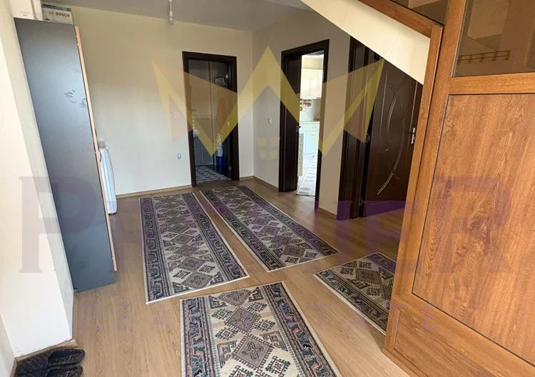 Просторна къща с 20 декара орехови насаждения със собствен водоизточник в с. Малка поляна -  - снимка 18 - Имоти Премиер