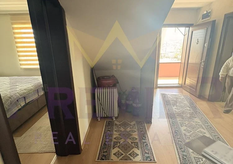 Просторна къща с 20 декара орехови насаждения със собствен водоизточник в с. Малка поляна -  - снимка 21 - Имоти Премиер