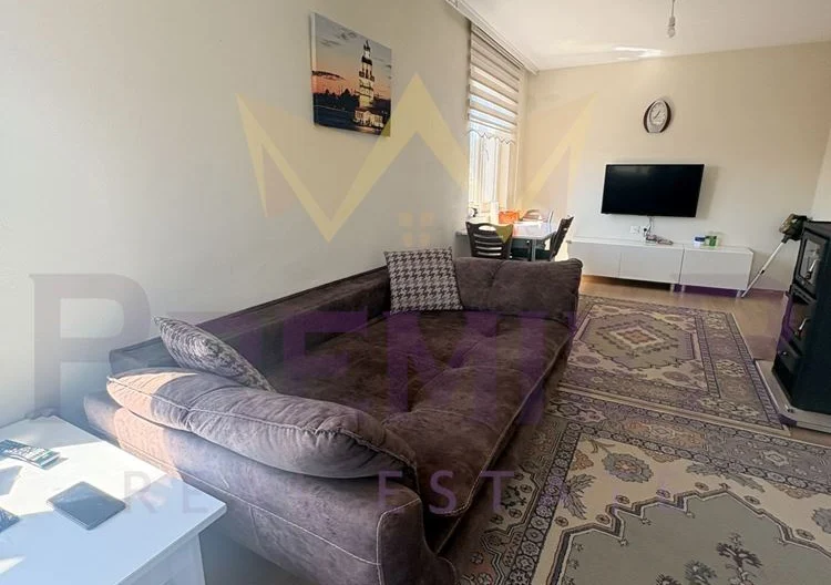 Просторна къща с 20 декара орехови насаждения със собствен водоизточник в с. Малка поляна -  - снимка 23 - Имоти Премиер