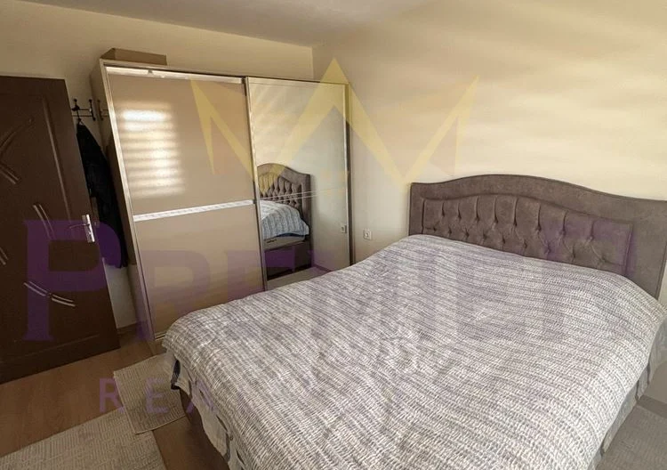 Просторна къща с 20 декара орехови насаждения със собствен водоизточник в с. Малка поляна -  - снимка 26 - Имоти Премиер