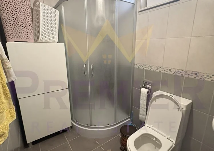 Просторна къща с 20 декара орехови насаждения със собствен водоизточник в с. Малка поляна -  - снимка 30 - Имоти Премиер