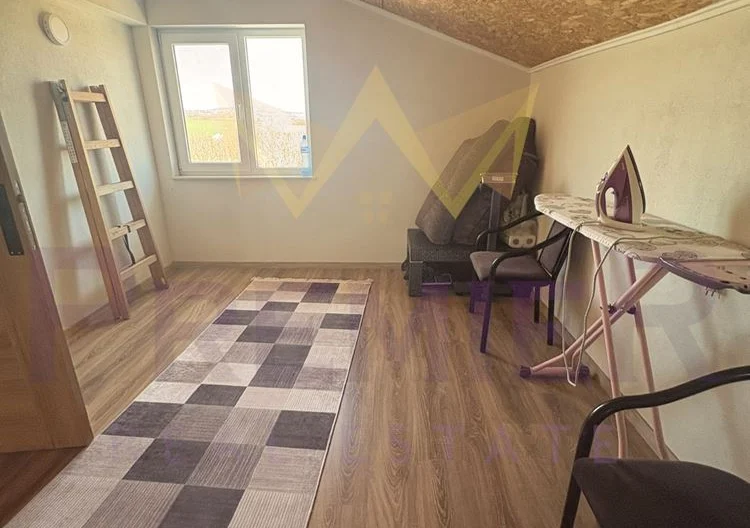 Просторна къща с 20 декара орехови насаждения със собствен водоизточник в с. Малка поляна -  - снимка 39 - Имоти Премиер