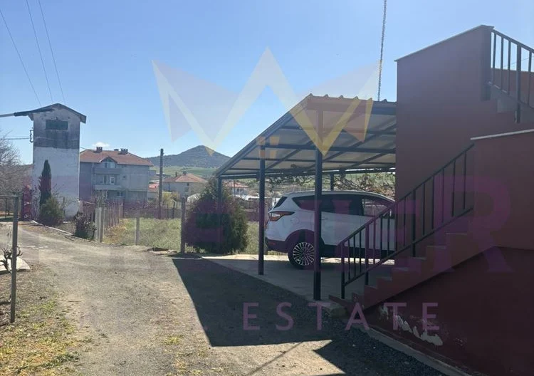 Просторна къща с 20 декара орехови насаждения със собствен водоизточник в с. Малка поляна -  - снимка 9 - Имоти Премиер