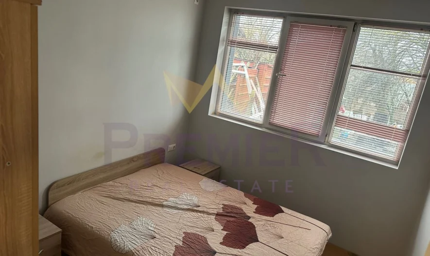 Просторна къща с басейн и голям двор в с. Полски извор – само на 20 км от Бургас -  - снимка 15 - Имоти Премиер
