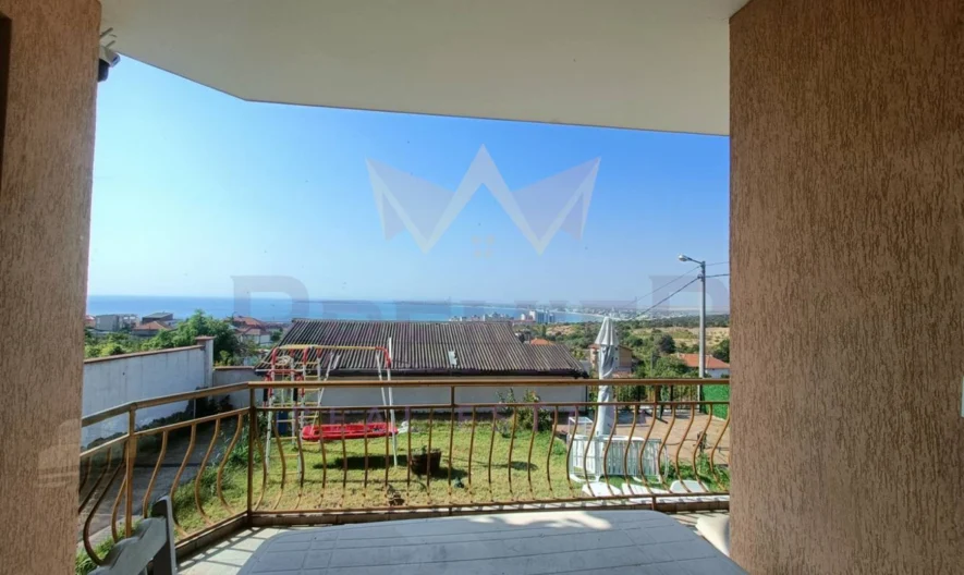 Просторна триетажна къща с морска панорама в Свети Влас -  - снимка 21 - Имоти Премиер