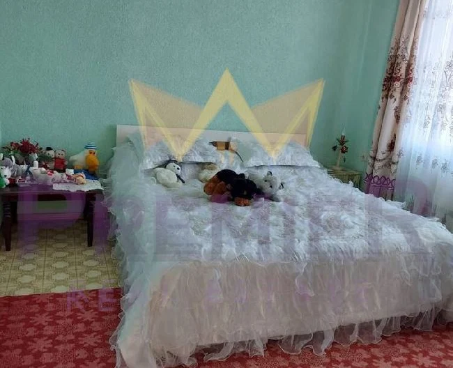 Просторна триетажна къща в гр. Бяла. -  - снимка 4 - Имоти Премиер