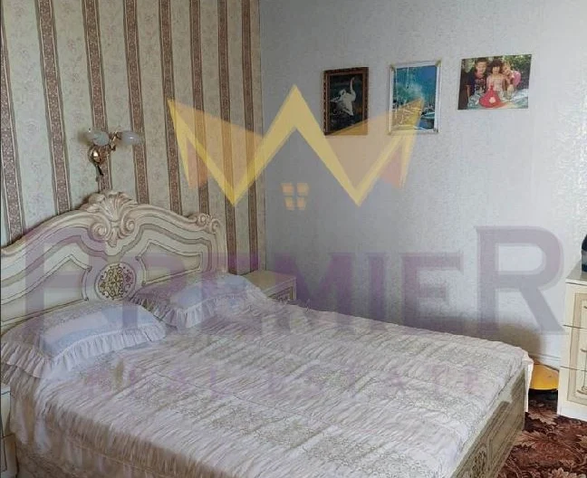 Просторна триетажна къща в гр. Бяла. -  - снимка 5 - Имоти Премиер