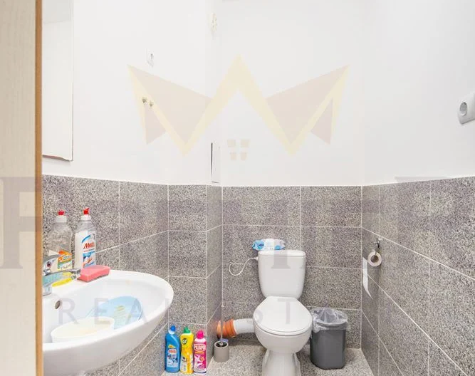 Просторно помещение под наем в гр. Бургас, ж.к. Изгрев -  - снимка 5 - Имоти Премиер