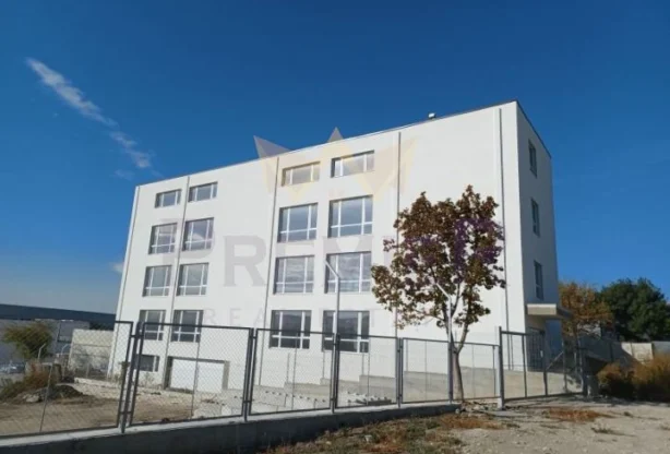 Ingatlaniroda - Imoti Premier - imot - 1026127, Ár: 300000 EUR