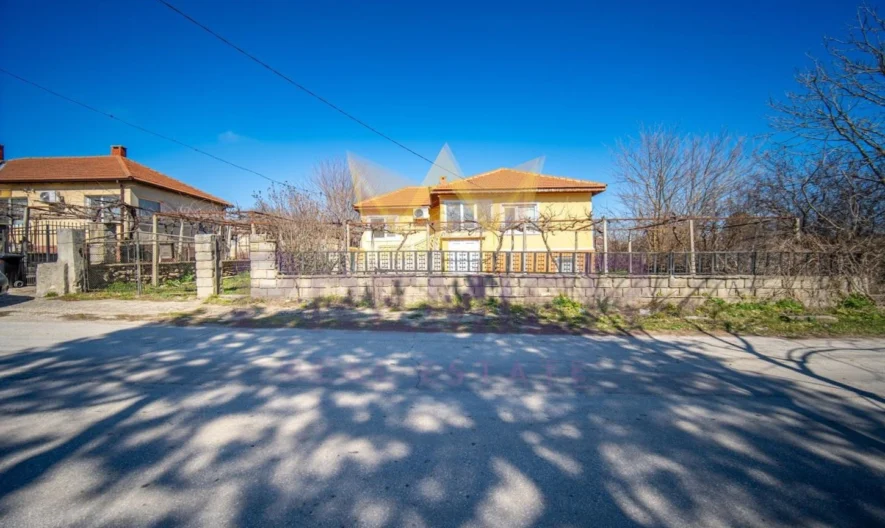 Renovated House in the town of Shabla! -  - snimka 11 - Imoti Premier