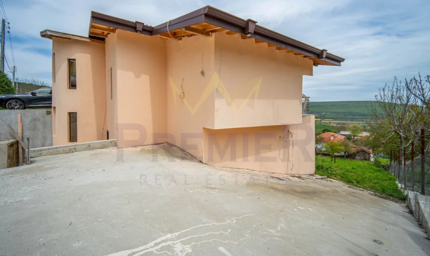 Renoviertes Haus im Dorf Rogatschewo mit Panoramablick aufs Meer! - - snimka 3 - Imoti Premier