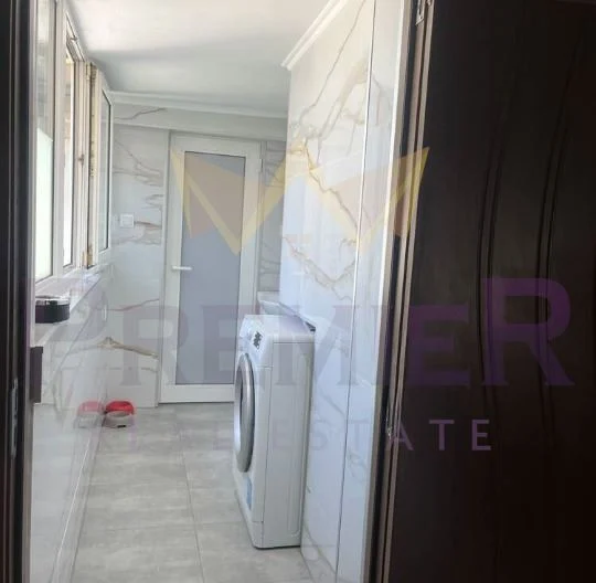 Реновиран апартамент с 3 спални в центъра на Бургас -  - снимка 8 - Имоти Премиер