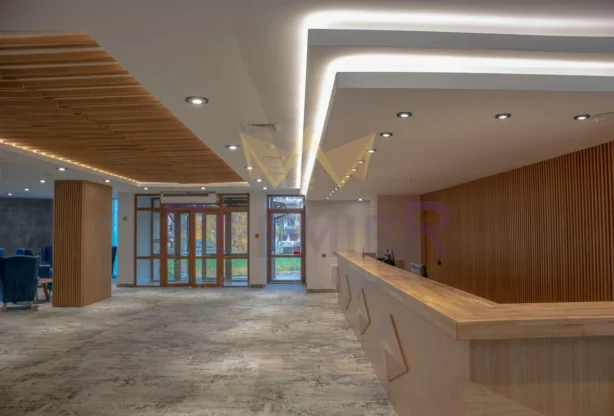 Агенция за недвижими имоти - Имоти Премиер - имот - 714526, Цена: 1950000 EUR