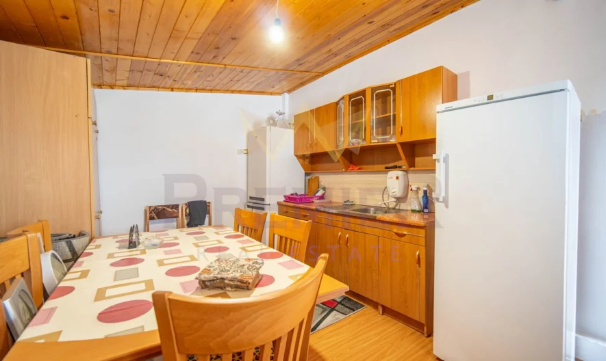 Реновирана къща с гараж и лятна кухня - - снимка 4 - Имоти Премиер