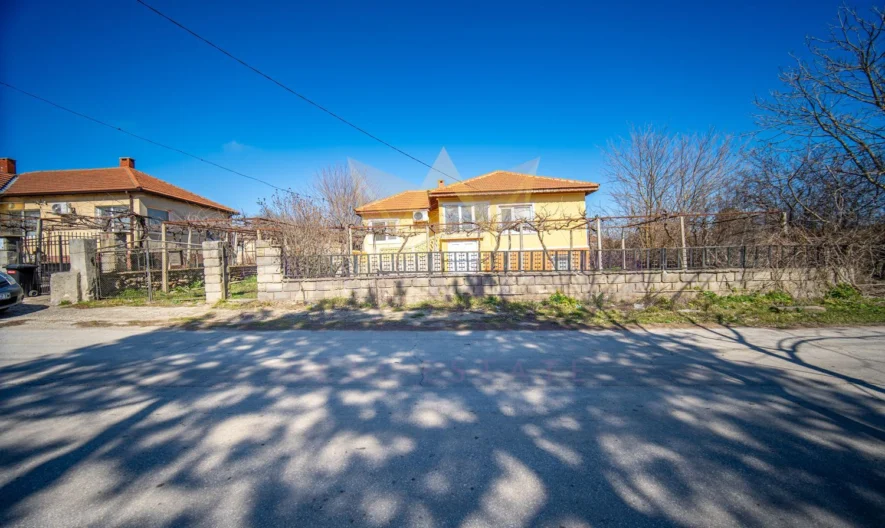 Реновирана Къща в град Шабла! -  - снимка 1 - Имоти Премиер