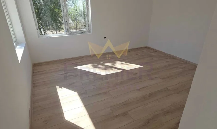 Реновирана къща в село Червенци -  - снимка 8 - Имоти Премиер