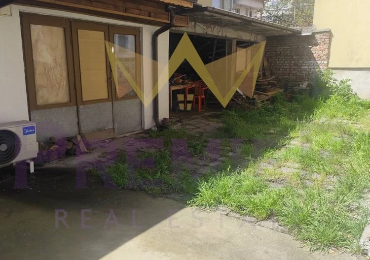 Самостоятеле етаж от къща в кв. Гагарин -  - снимка 1 - Имоти Премиер