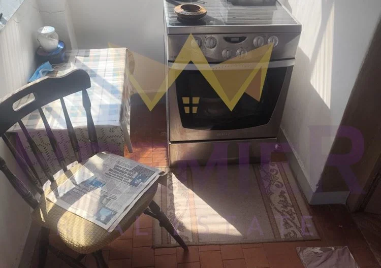 Самостоятеле етаж от къща в кв. Гагарин -  - снимка 6 - Имоти Премиер