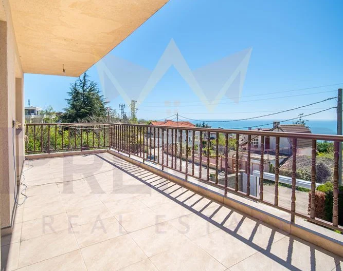 Самостоятелна къща с морска панорама в м-т Св. Никола -  - снимка 25 - Имоти Премиер