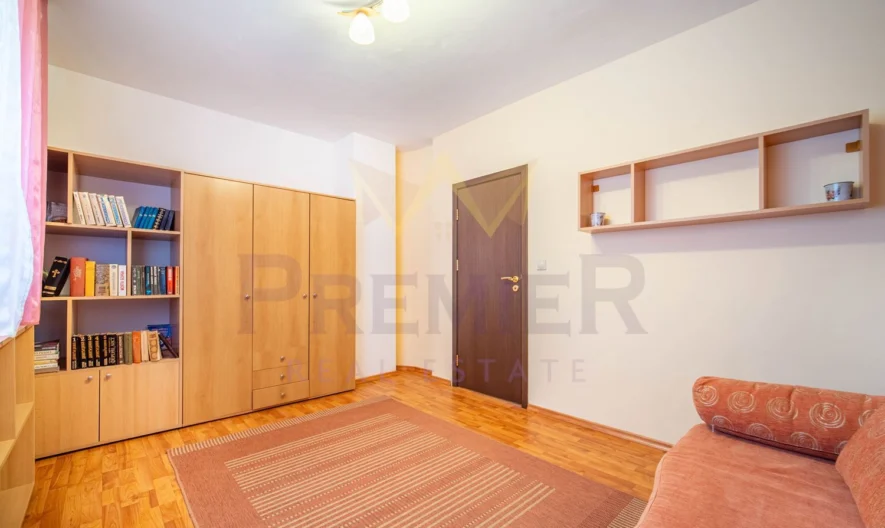 Самостоятелна къща с морска панорама в м-т Св. Никола -  - снимка 28 - Имоти Премиер