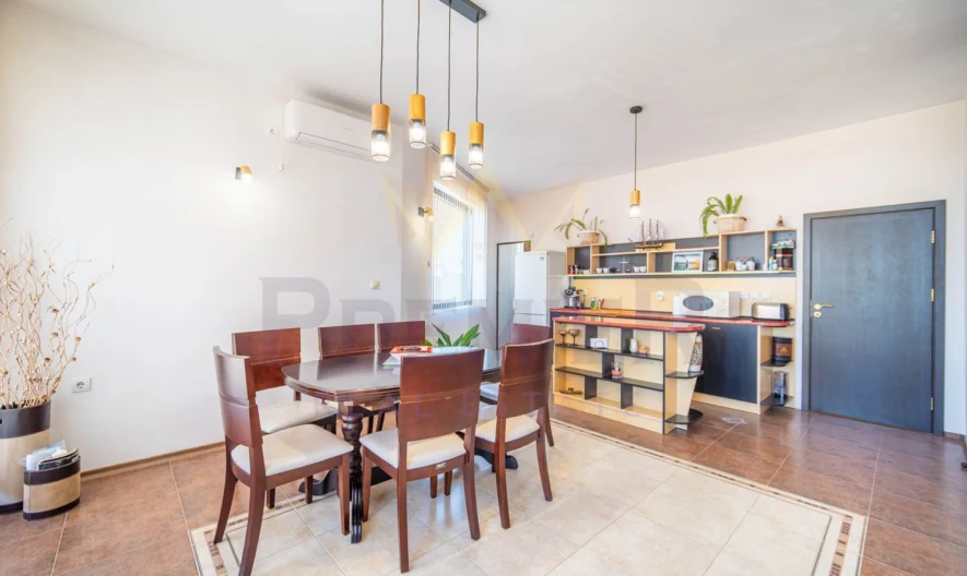 Самостоятелна къща с морска панорама в м-т Св. Никола -  - снимка 9 - Имоти Премиер