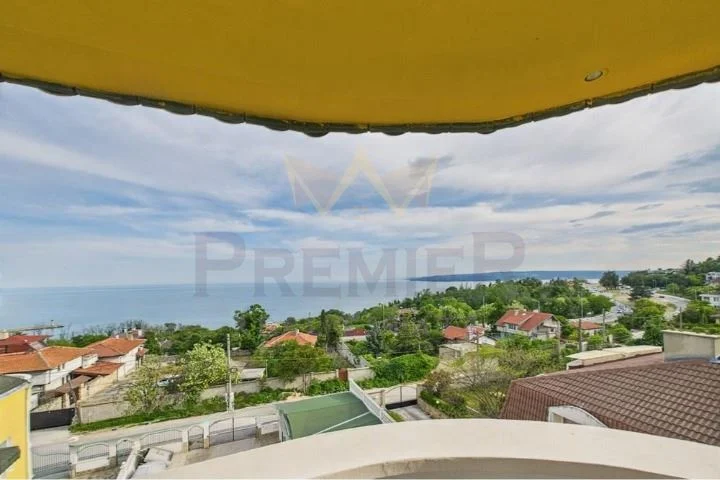 Самостоятелна луксозно обзаведена къща – м-т Траката, гр. Варна -  - снимка 3 - Имоти Премиер