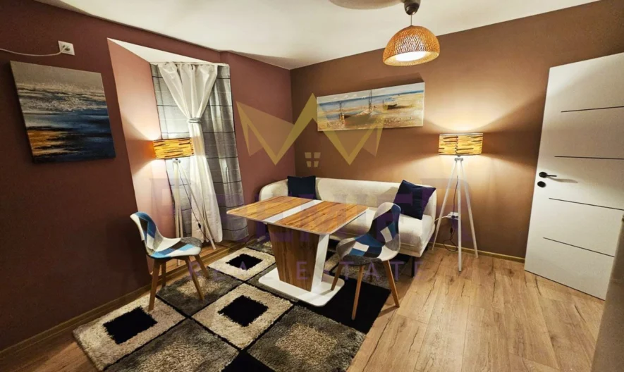 Самостоятелна сграда с 11 обзаведени  апартамента в кв.Карпузица -  - снимка 1 - Имоти Премиер