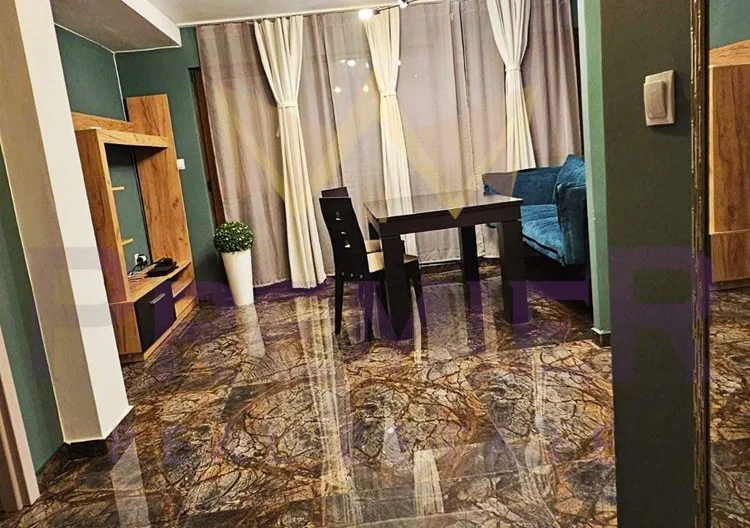 Самостоятелна сграда с 11 обзаведени  апартамента в кв.Карпузица -  - снимка 13 - Имоти Премиер