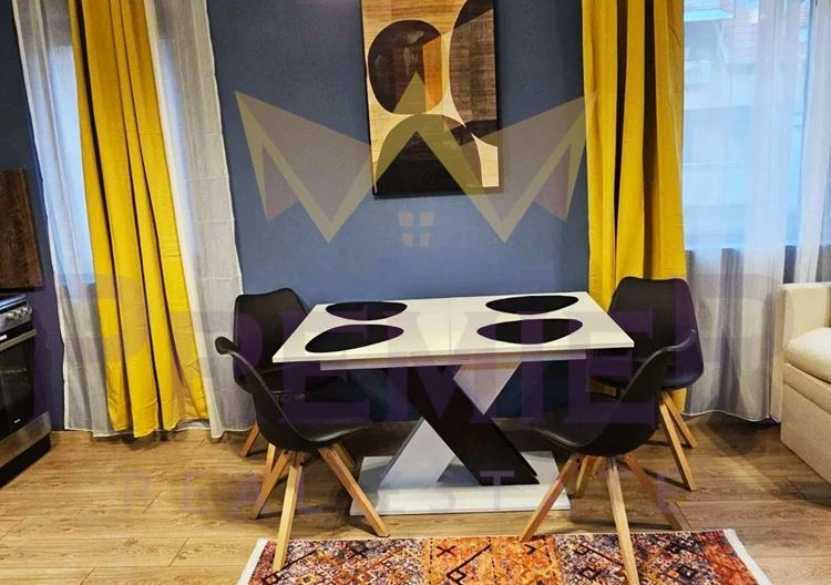 Самостоятелна сграда с 11 обзаведени  апартамента в кв.Карпузица -  - снимка 13 - Имоти Премиер