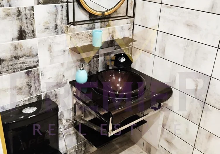 Самостоятелна сграда с 11 обзаведени  апартамента в кв.Карпузица -  - снимка 18 - Имоти Премиер