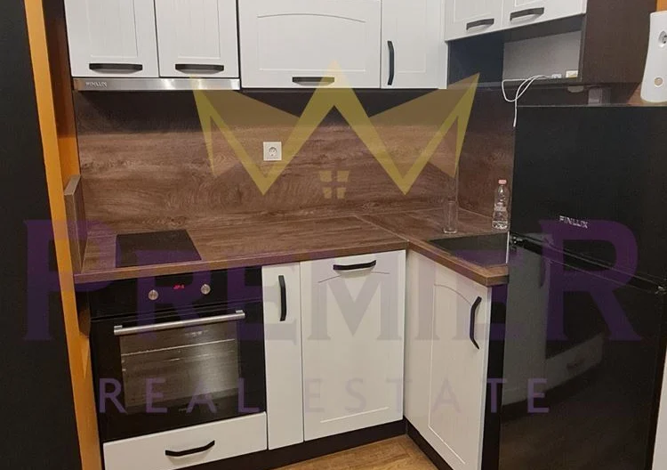 Самостоятелна сграда с 11 обзаведени  апартамента в кв.Карпузица -  - снимка 20 - Имоти Премиер