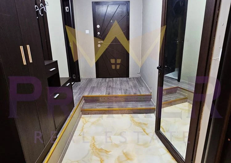 Самостоятелна сграда с 11 обзаведени  апартамента в кв.Карпузица -  - снимка 24 - Имоти Премиер