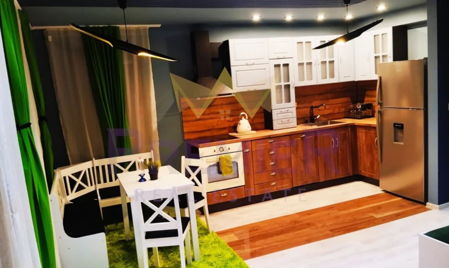 Самостоятелна сграда с 11 обзаведени  апартамента в кв.Карпузица -  - снимка 33 - Имоти Премиер