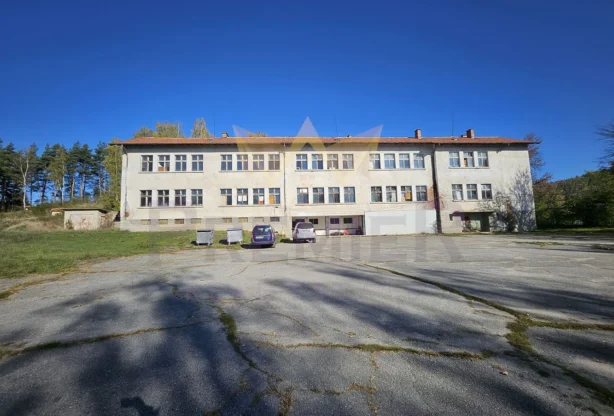 Агенция за недвижими имоти - Имоти Премиер - имот - 955503, Цена: 402400 EUR