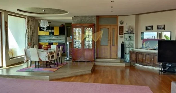 Агенция за недвижими имоти - Имоти Премиер - имот - 1061583, Цена: 899999 EUR