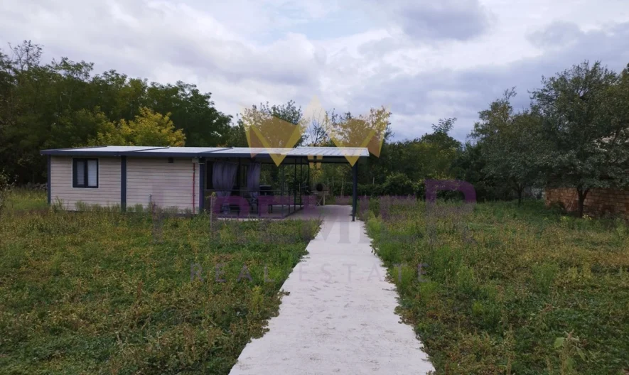 Сглобяема къща с двор в село Млада Гвардия -  - снимка 25 - Имоти Премиер