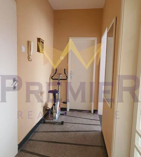 Слънчев южен апартамент до Лидл Окръжна болница -  - снимка 17 - Имоти Премиер