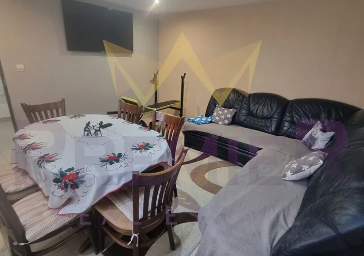 СЛЕД РЕМОНТ НОВО ОБЗАВЕЖДАНЕ КЪЩА С ДВОР ТРИ ГАРАЖА -  - снимка 11 - Имоти Премиер