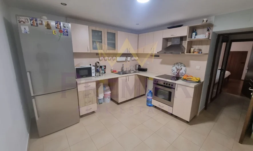 СЛЕД РЕМОНТ НОВО ОБЗАВЕЖДАНЕ КЪЩА С ДВОР ТРИ ГАРАЖА -  - снимка 5 - Имоти Премиер