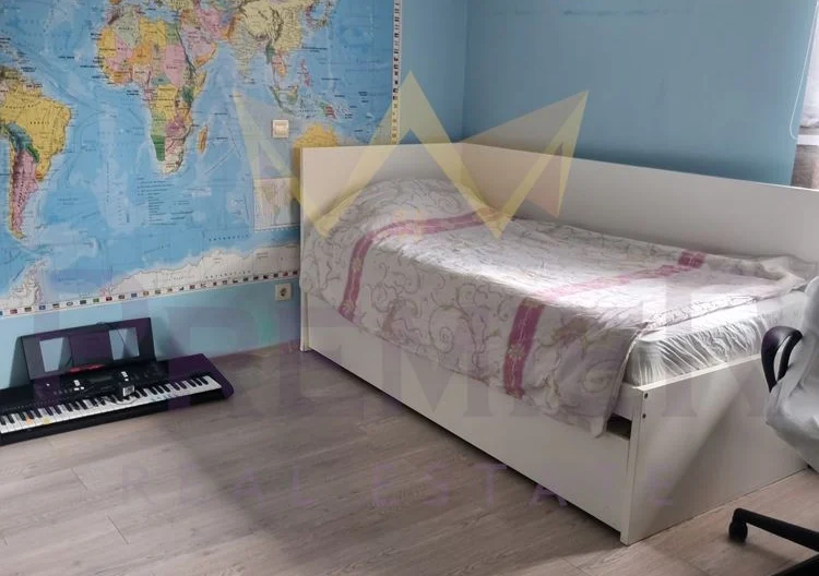 СЛЕД РЕМОНТ НОВО ОБЗАВЕЖДАНЕ КЪЩА С ДВОР ТРИ ГАРАЖА -  - снимка 7 - Имоти Премиер