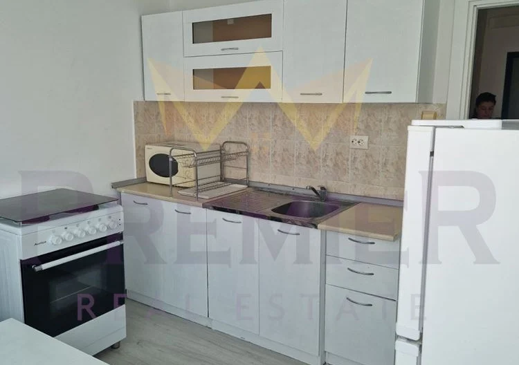 Small two-room apartment in Slaveykov, near the Water Utility (ViK) -  - snimka 2 - Imoti Premier