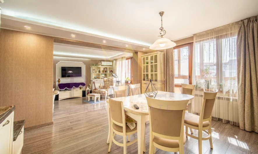 Spacious four-room apartment with parking space, 5 balconies and 3 bathrooms in the Zimno Kino Trakia district, Varna -  - snimka 1 - Imoti Premier