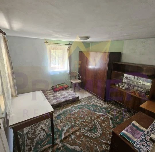 Spacious house in the village of Vladaya, city of Sofia. -  - snimka 12 - Imoti Premier