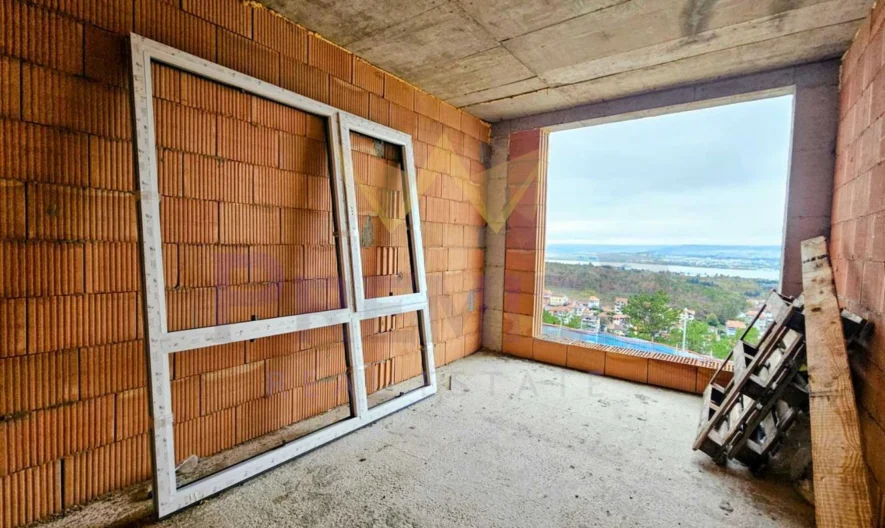 Spacious three-room apartment, 3rd floor of 6, with a walk-in closet and 2 bathrooms in Asparuhovo -  - snimka 3 - Imoti Premier