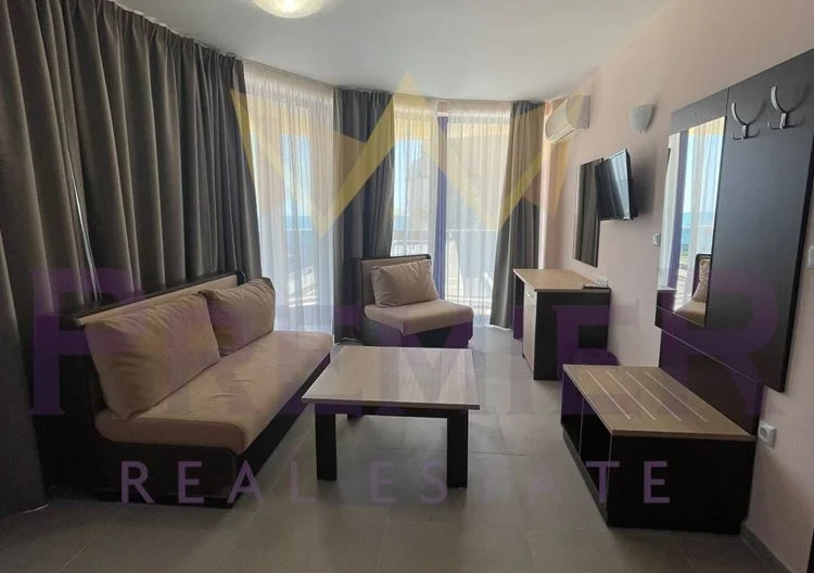 Spacious three-room apartment in Ravda - - snimka 2 - Imoti Premier