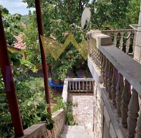 Спокойна къщав с. Кътина - - снимка 9 - Имоти Премиер